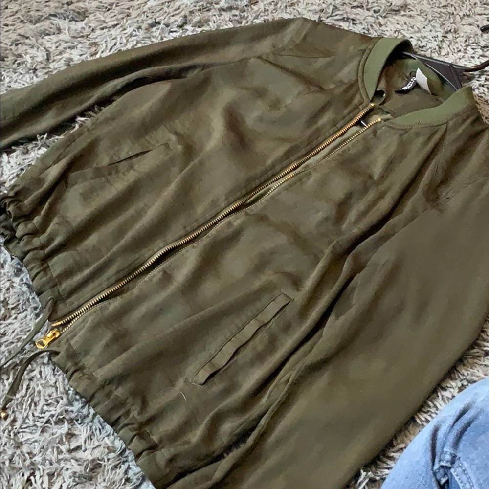 Jacket - Picture 2 of 3